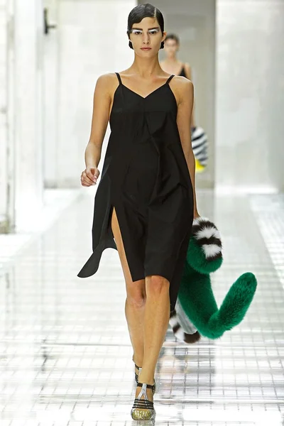 Look 37